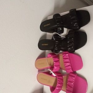2 BNWT OLD NAVY sandals. Sz9